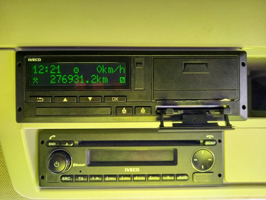 Iveco Eurocargo EUROCARGO ML18E25 250HP 28FT CURTAINSIDE TAILLIFT