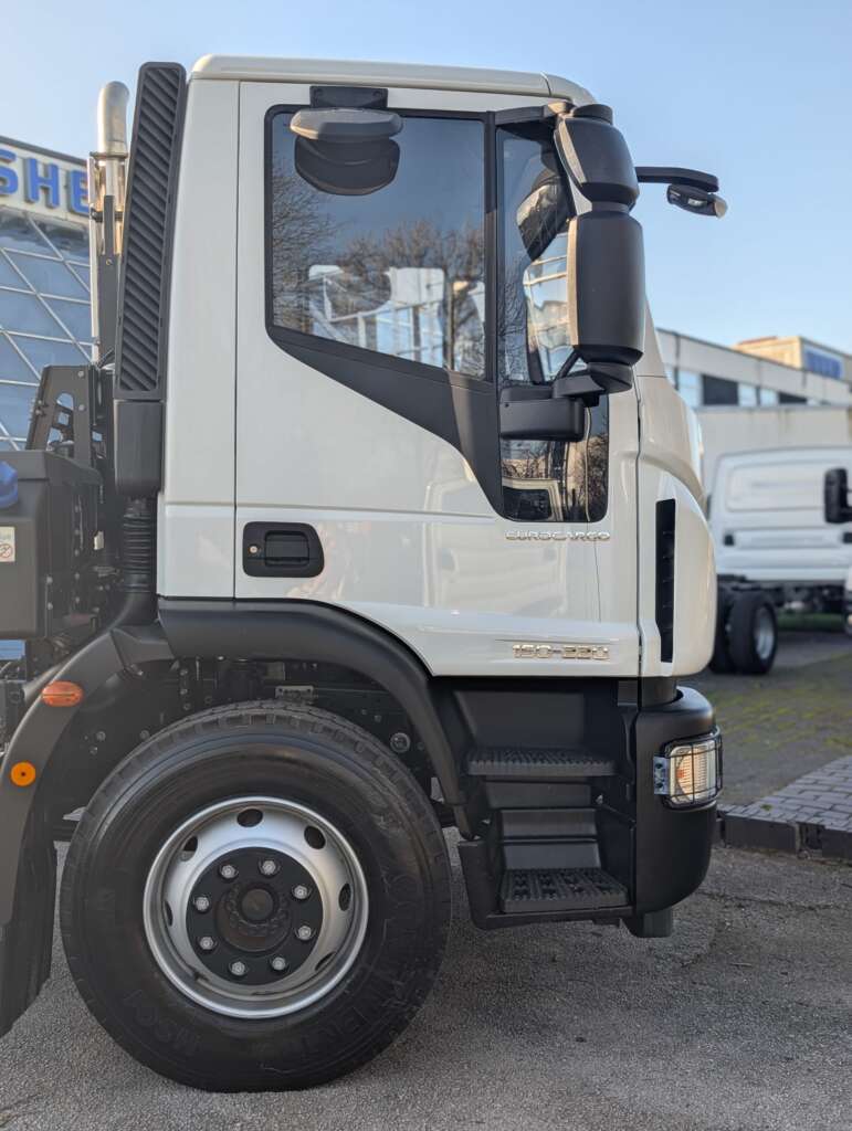 IVECO Eurocargo 15t 220hp