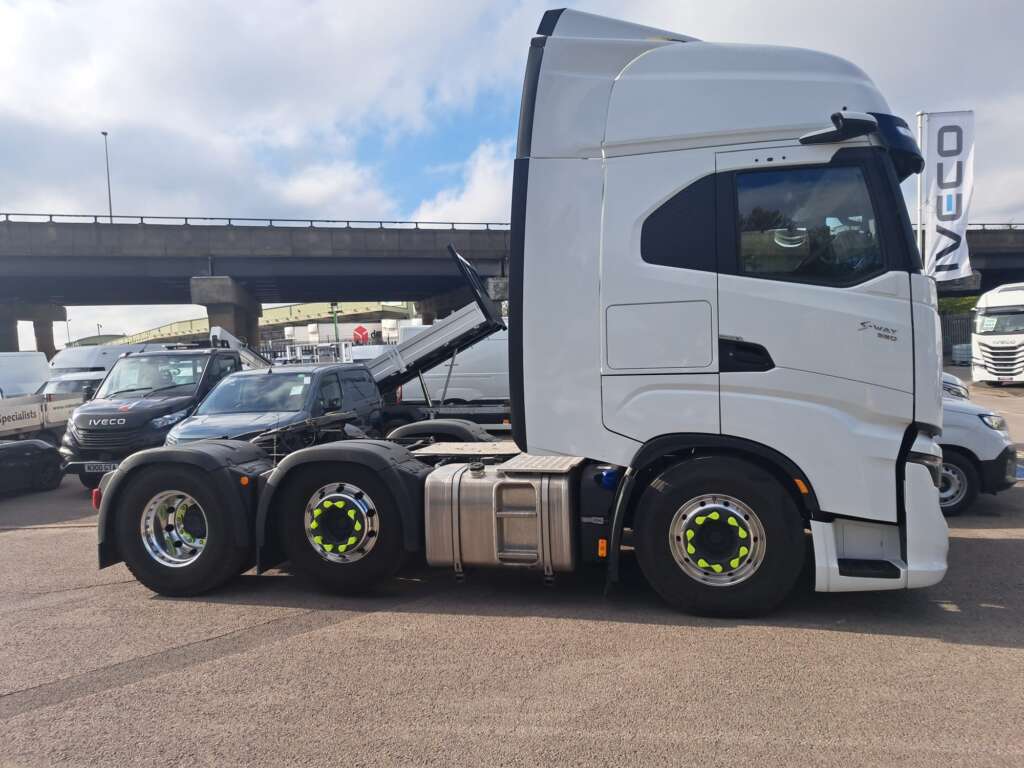 MY24 IVECO S-WAY AS440S58 TX/FP 580HP 6×2 Full Air Suspension