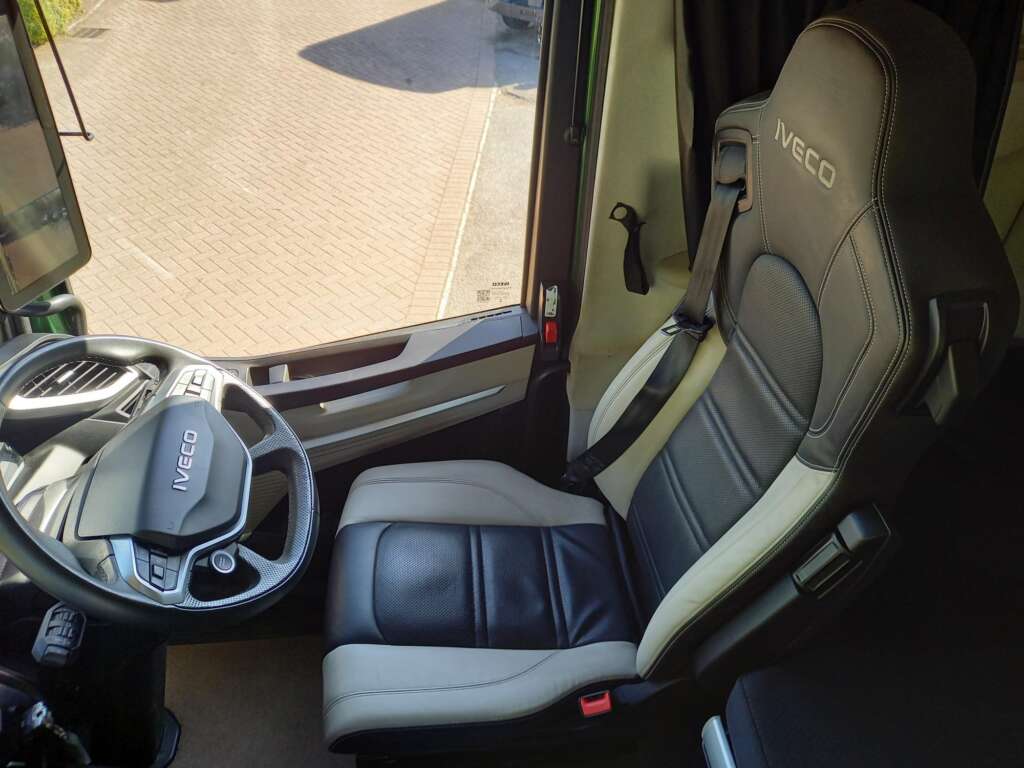 IVECO S-WAY MY24 AS440S58 TX/FP 580HP 6X2 FULL AIR SUSPENSION