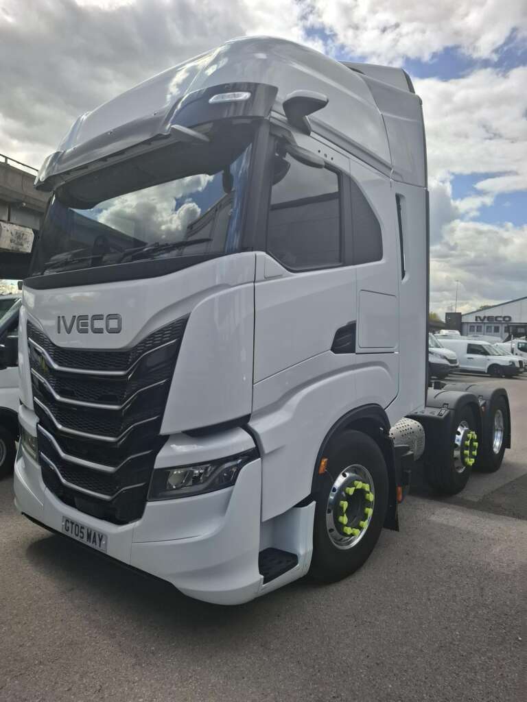 MY24 IVECO S-WAY AS440S58 TX/FP 580HP 6×2 Full Air Suspension
