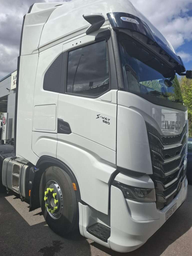 MY24 IVECO S-WAY AS440S58 TX/FP 580HP 6×2 Full Air Suspension