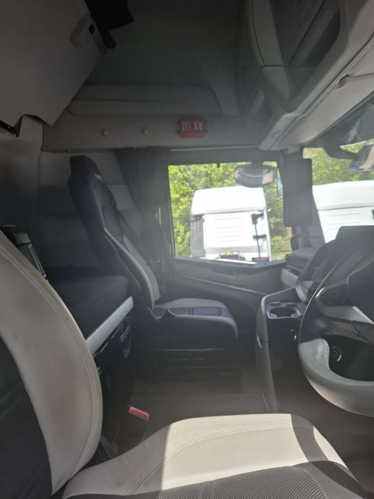 MY24 IVECO S-WAY AS440S58 TX/FP 580HP 6×2 Full Air Suspension