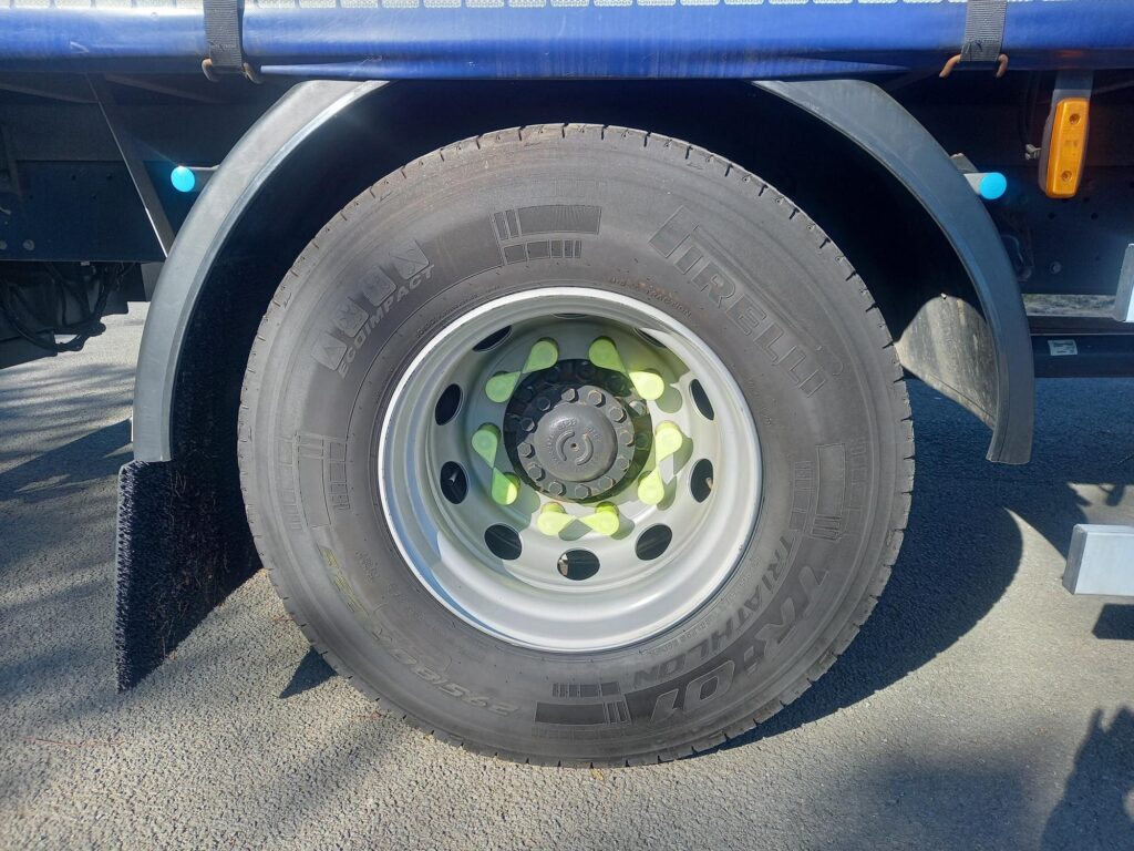 Iveco Eurocargo ML18E25 250HP 28ft Curtainside & Taillift