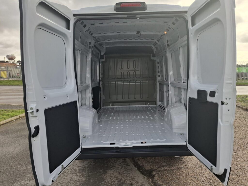 Fiat Ducato 2.2 MultijetIII 3.5t Primo Panel Van 5dr Diesel Manual L2 H2 Euro 6 (s/s) (140 ps)
