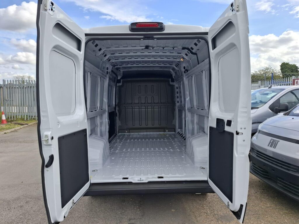 Fiat Ducato 2.2 MultijetIII 35 Primo Panel Van 5dr Diesel Manual L3 H2 Euro 6 (s/s) (140 ps)