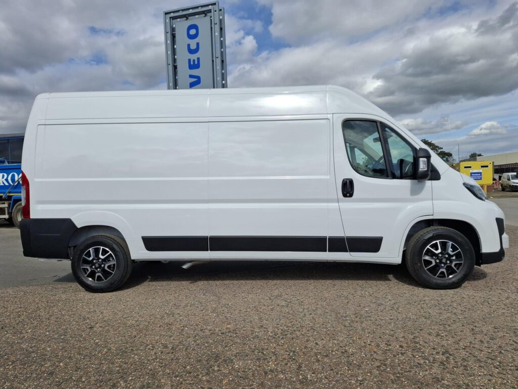Fiat Ducato 2.2 MultijetIII 35 Primo Panel Van 5dr Diesel Manual L3 H2 Euro 6 (s/s) (140 ps)