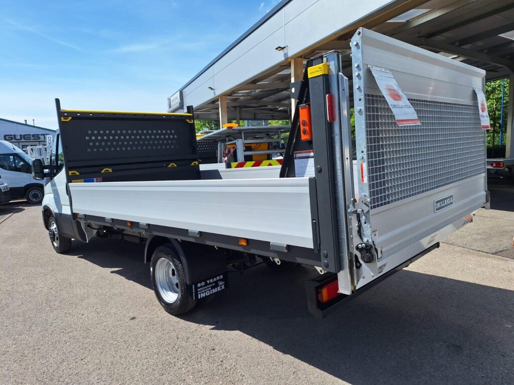 Iveco Daily 35C14H 4.2m Dropside Tail-Lift