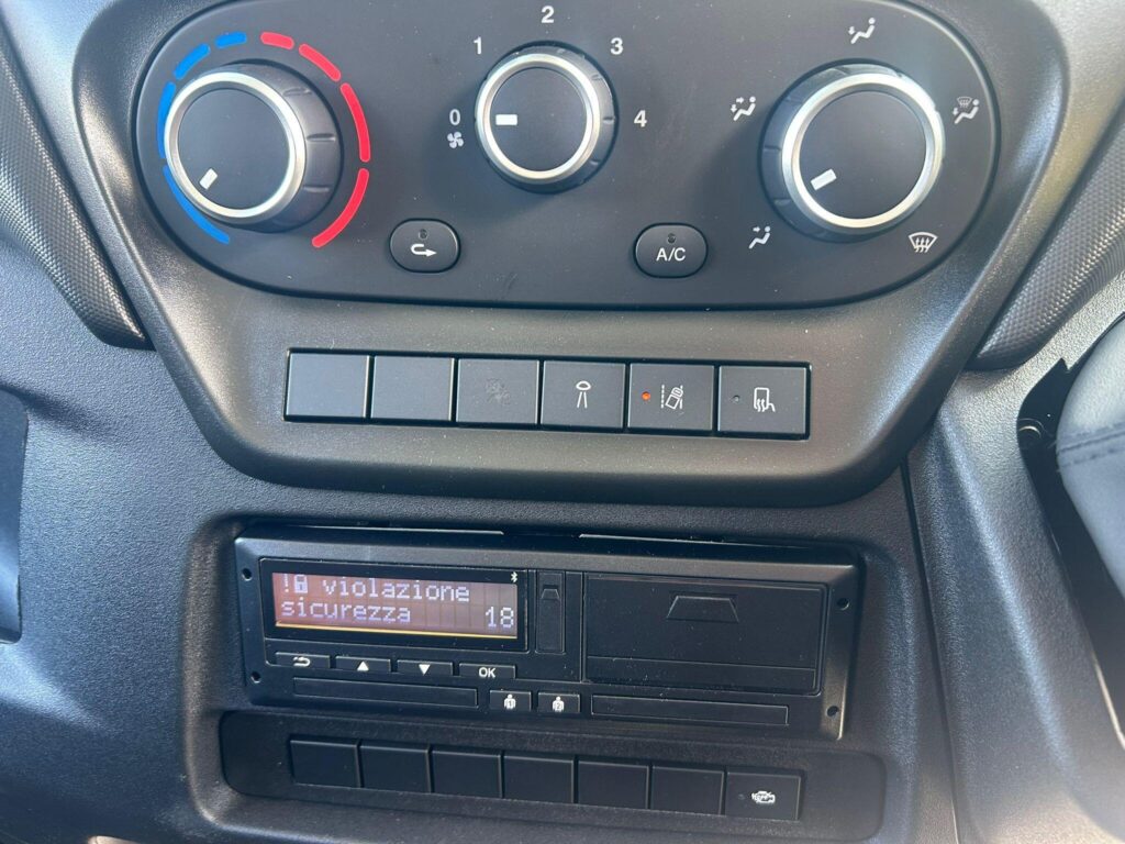 Iveco Daily 50C18HA8/PV Hi-Matic 18m³