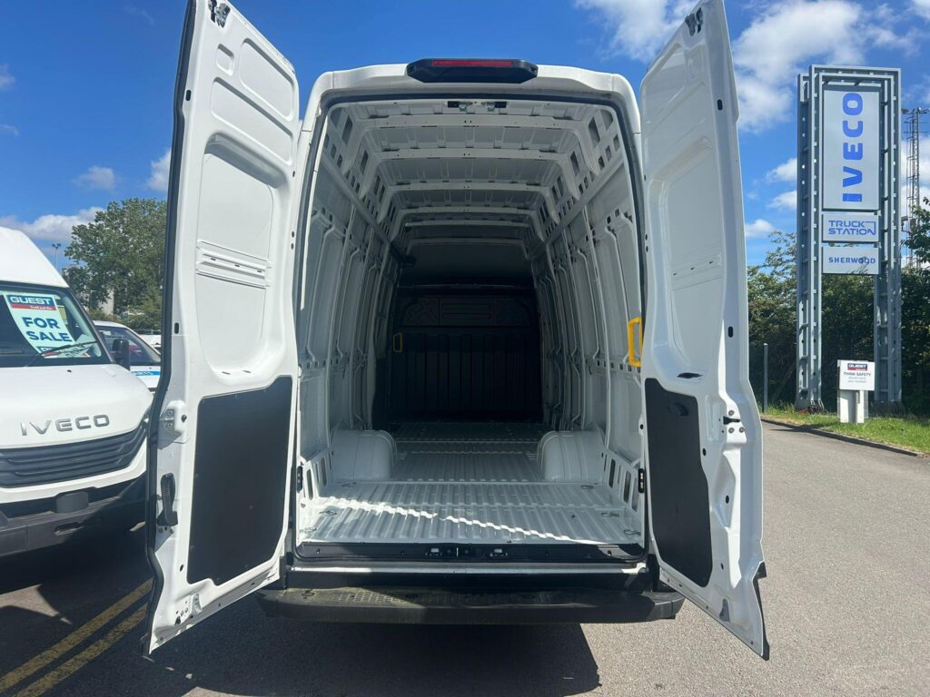 Iveco Daily 50C18HA8/PV Hi-Matic 18m³