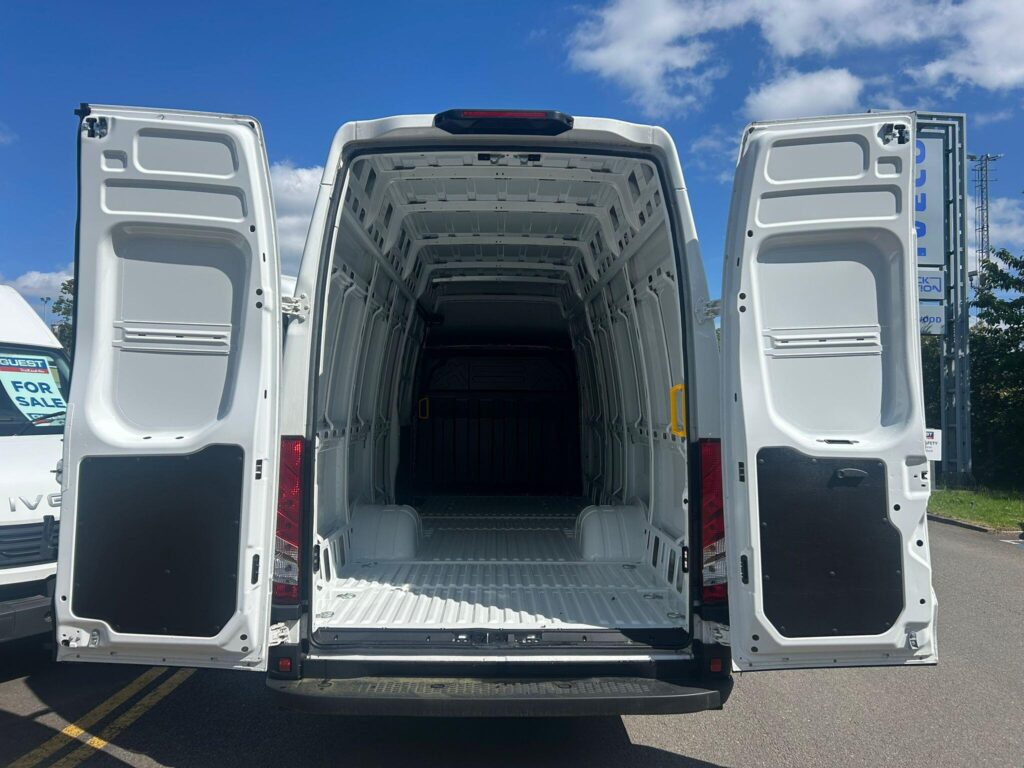 Iveco Daily 50C18HA8/PV Hi-Matic 18m³