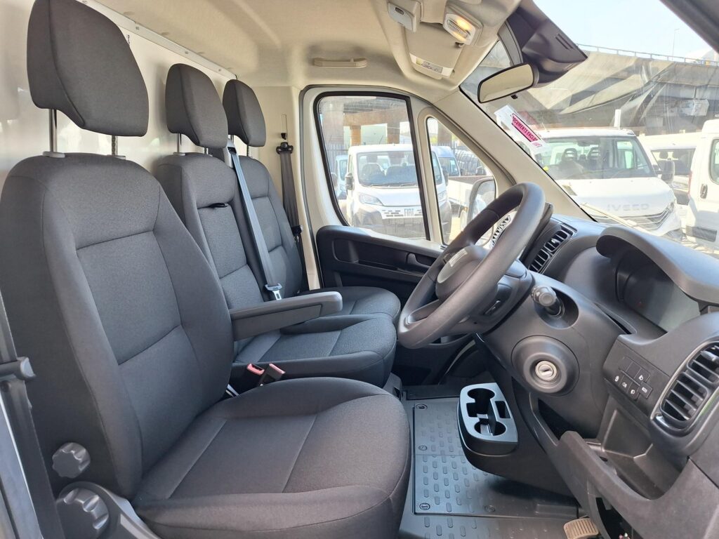 Fiat Ducato 35 MAXI 2.2 140hp 4.5m Low Loader Luton