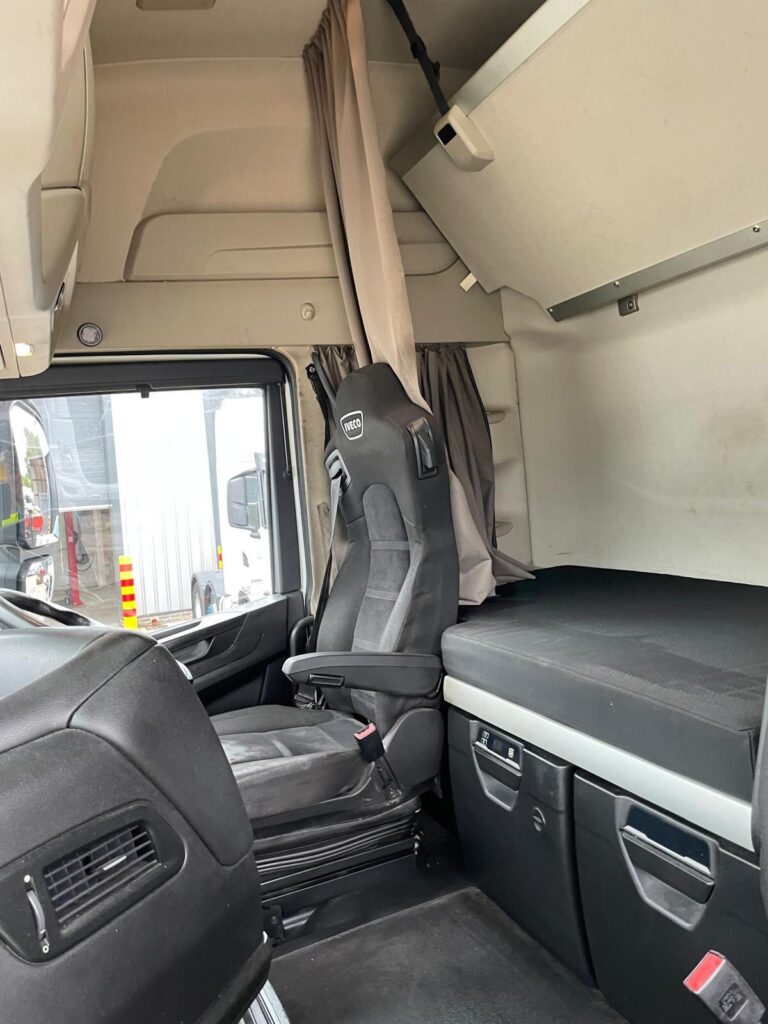 Iveco S-WAY AS440S53 TX/FP 530 HP 6X2 FULL AIR SUSPENSION