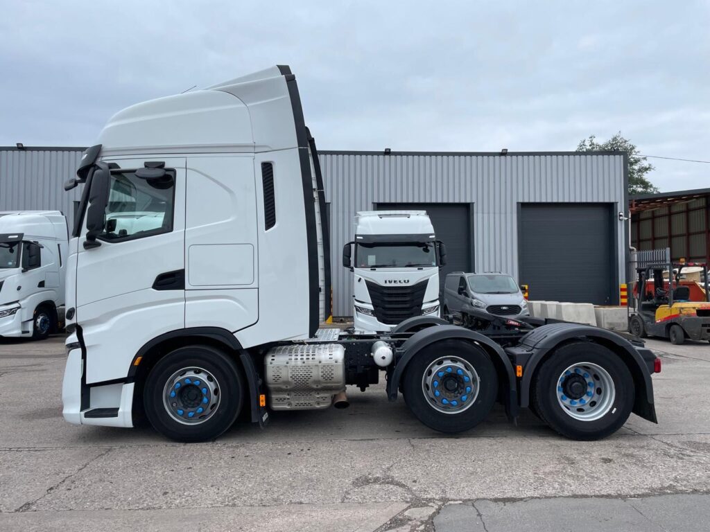 Iveco S-WAY AS440S53 TX/FP 530 HP 6X2 FULL AIR SUSPENSION