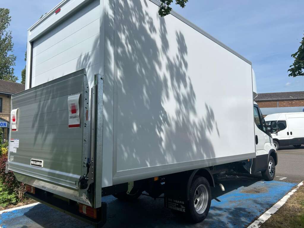 Iveco Daily 35C16HA8 Hi-Matic Luton Tail Lift