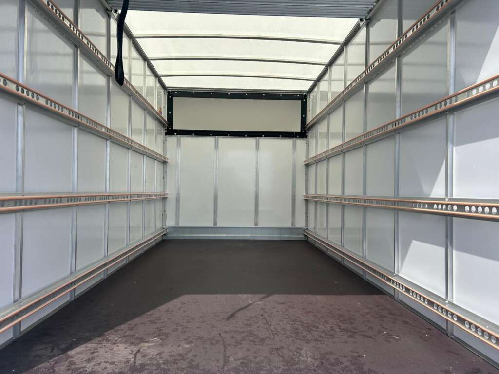 Iveco Daily 35C16HA8 Hi-Matic Luton Tail Lift