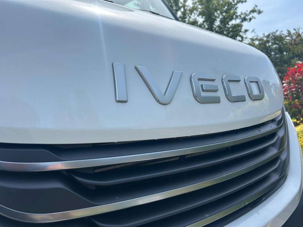 Iveco Daily 35C16HA8 Hi-Matic Luton Tail Lift