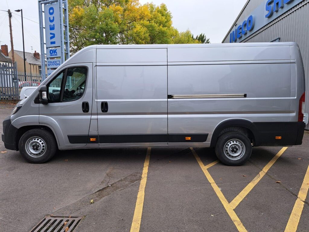 Fiat Ducato L4 H2 2.2 180 Auto