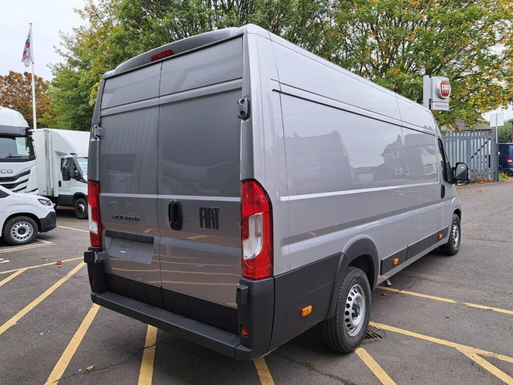 Fiat Ducato L4 H2 2.2 180 Auto
