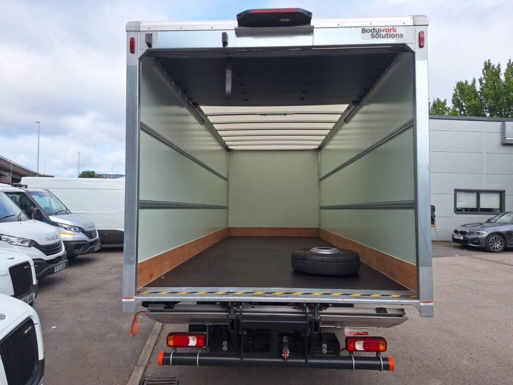 Iveco Daily 72C18H BWS Box with Tail Lift