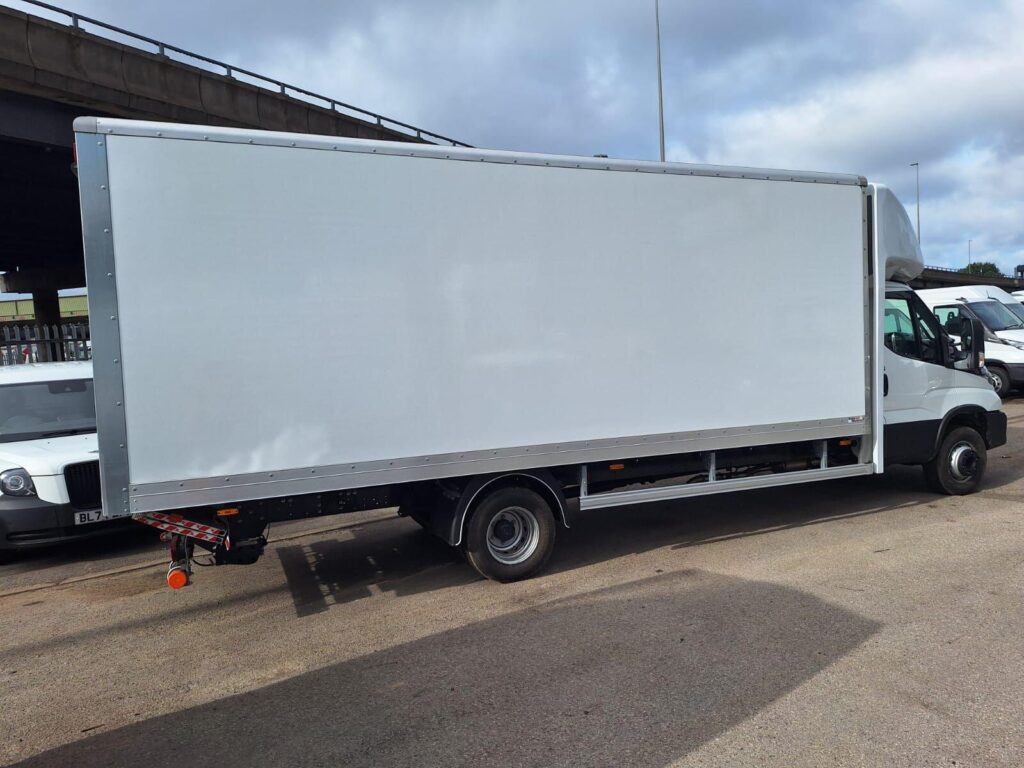 Iveco Daily 72C18H BWS Box with Tail Lift