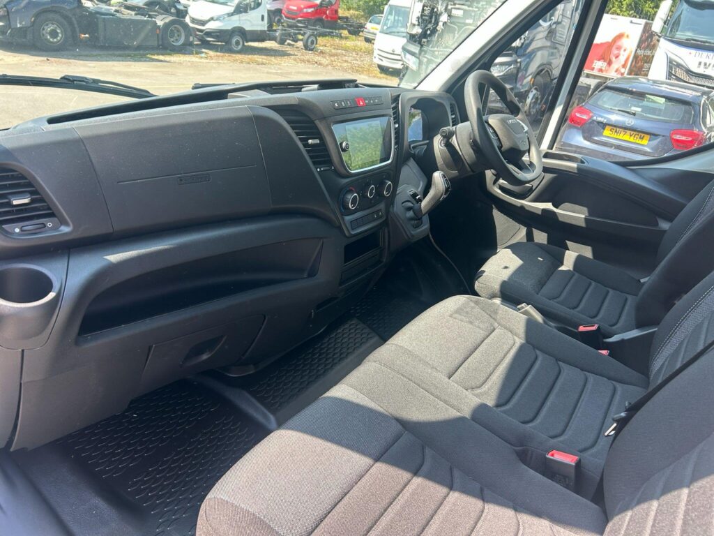 Iveco Daily 35S14A8V LWB High Roof 12m³