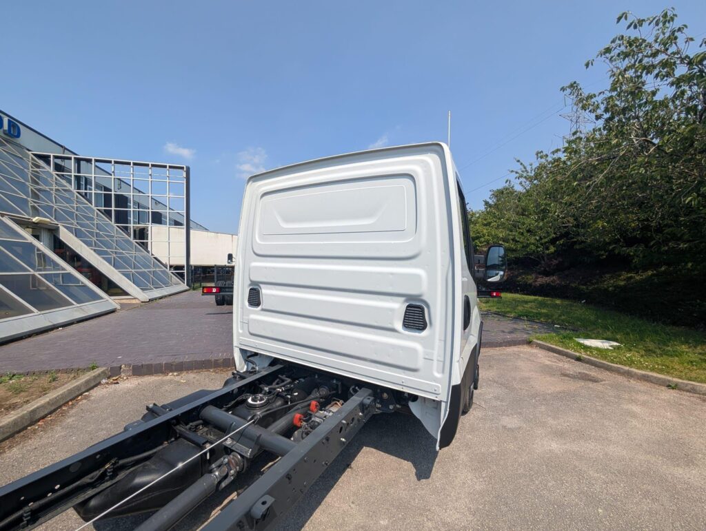 Iveco Daily 50C18HA8/P 4350mm Chassis Cab