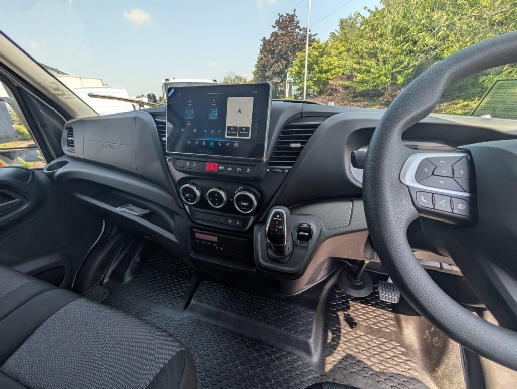 Iveco Daily 50C18HA8/P 4350mm Chassis Cab