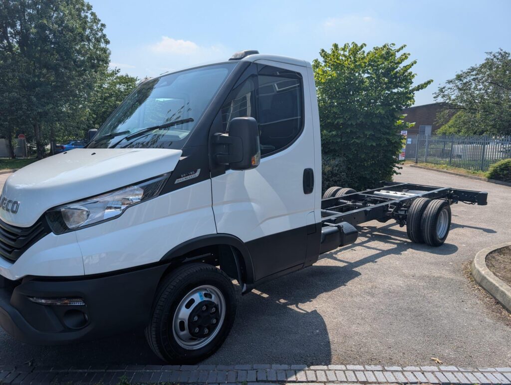 Iveco Daily 50C18HA8/P 4350mm Chassis Cab
