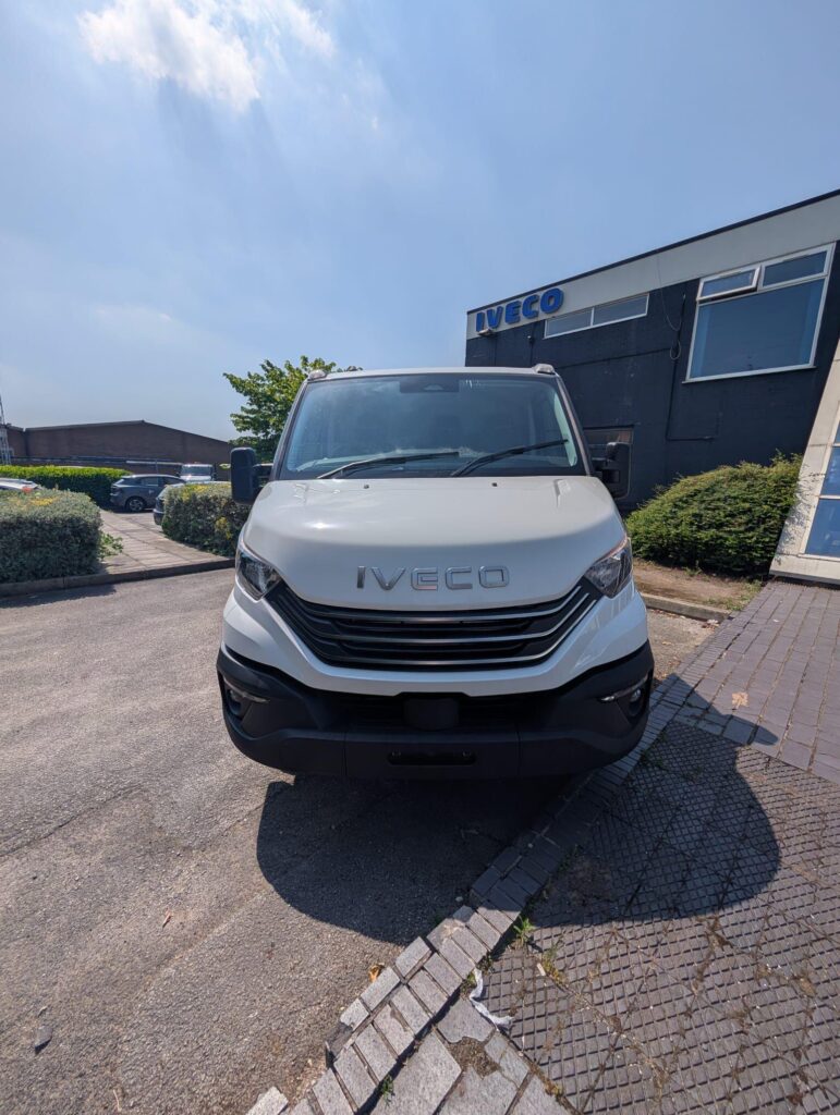 Iveco Daily 50C18HA8/P 4350mm Chassis Cab