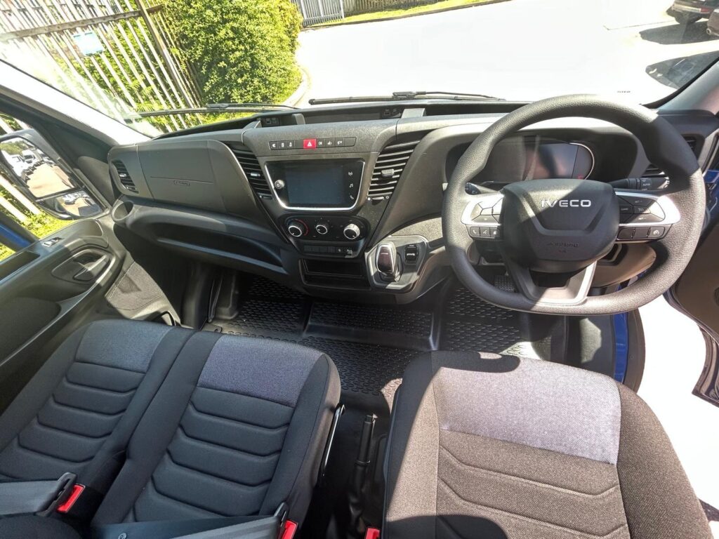Iveco Daily 35S21HA8V Auto High Roof 12m³
