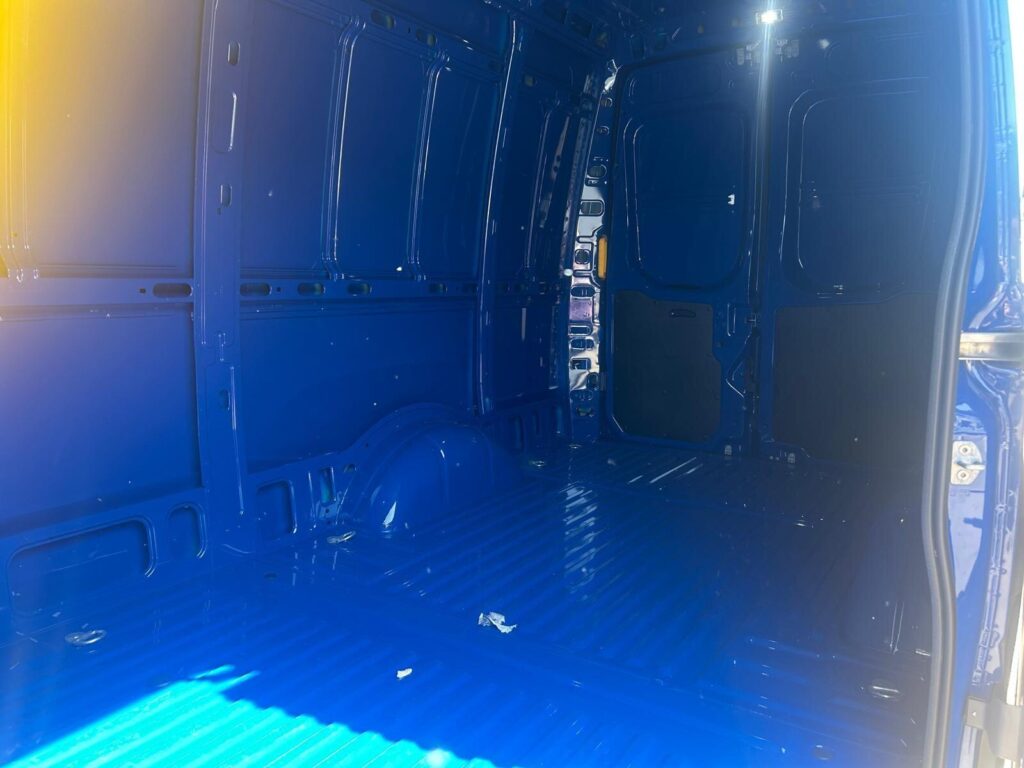 Iveco Daily 35S21HA8V Auto High Roof 12m³