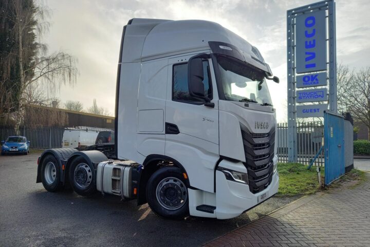 Our used Iveco S-WAY AS440S48TX/P 480HP 6x2 in White, from Guest Truck and Van Coventry, for only £33,995+VAT.