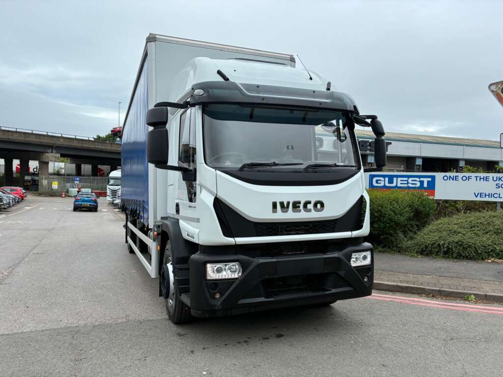 Iveco Eurocargo 18T Hi Roof Sleeper with Curtain & Tail Lift
