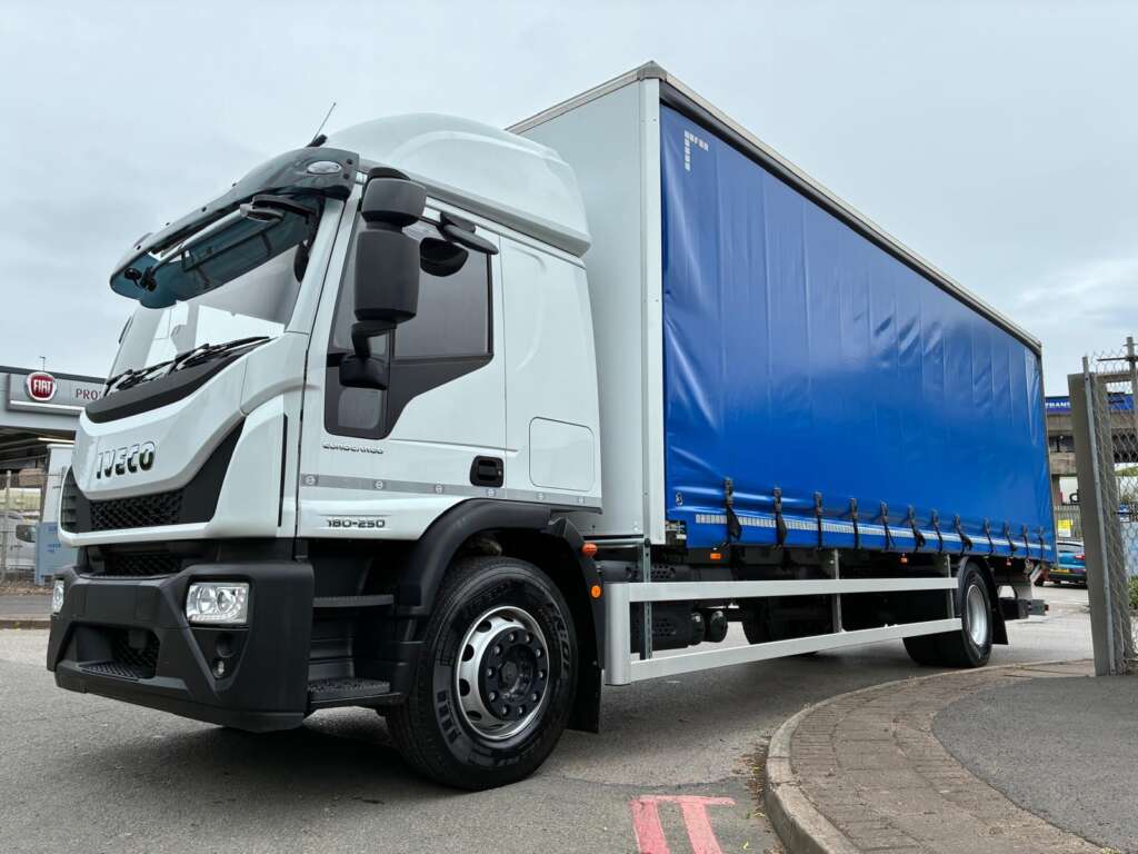 Iveco Eurocargo 18T Hi Roof Sleeper with Curtain & Tail Lift