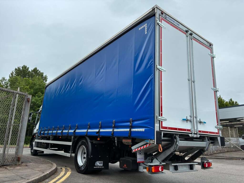 Iveco Eurocargo 18T Hi Roof Sleeper with Curtain & Tail Lift