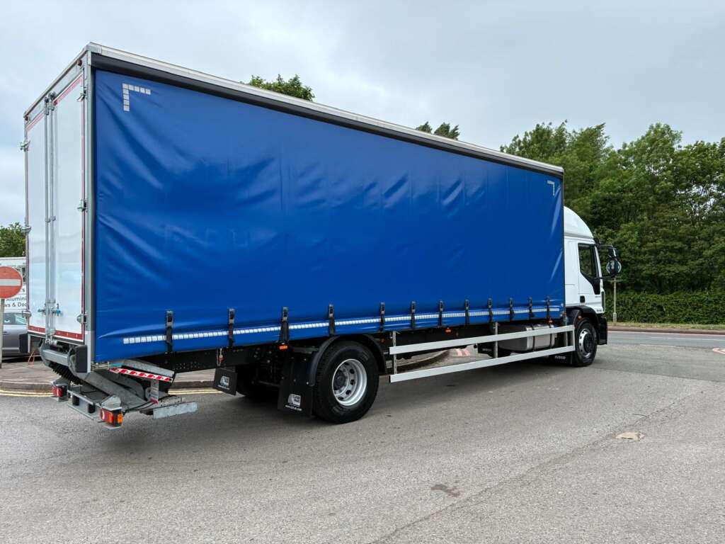 Iveco Eurocargo 18T Hi Roof Sleeper with Curtain & Tail Lift