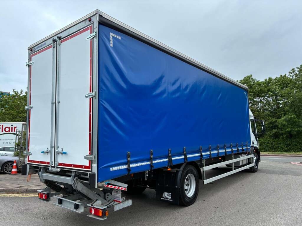 Iveco Eurocargo 18T Hi Roof Sleeper with Curtain & Tail Lift