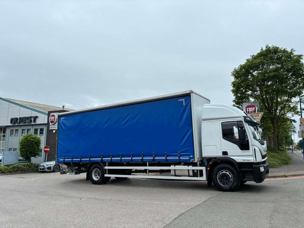 Iveco Eurocargo 18T Hi Roof Sleeper with Curtain & Tail Lift