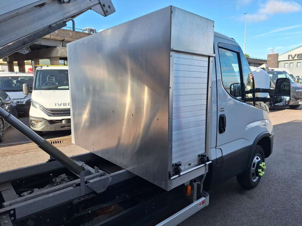 Iveco eDaily 42C14E Brit Tipp Caged Tipper