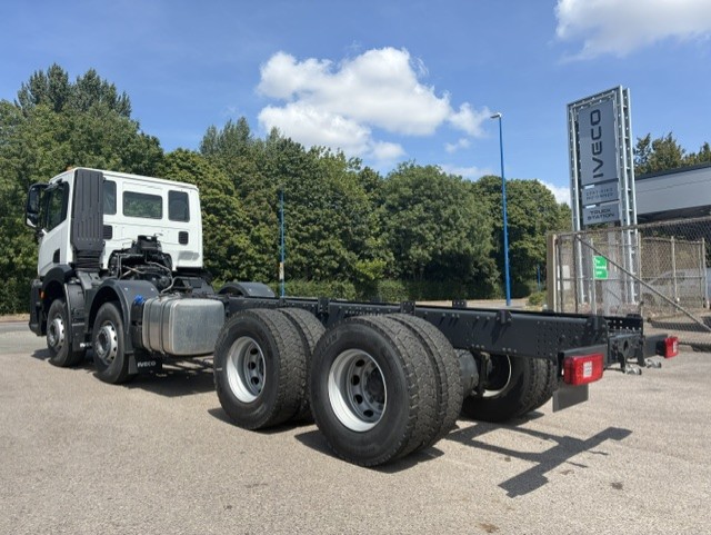 IVECO X-WAY AD360X42Z ON+