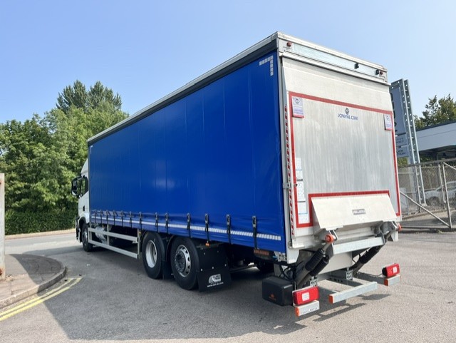 IVECO S-WAY AT260S42Y/PS Curtainside Tail Lift