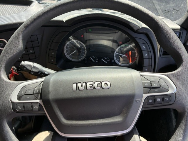 IVECO S-WAY Rigid AD260S42Y/PS