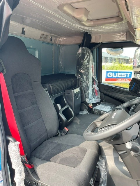 IVECO X-WAY AT360X46Z OFF