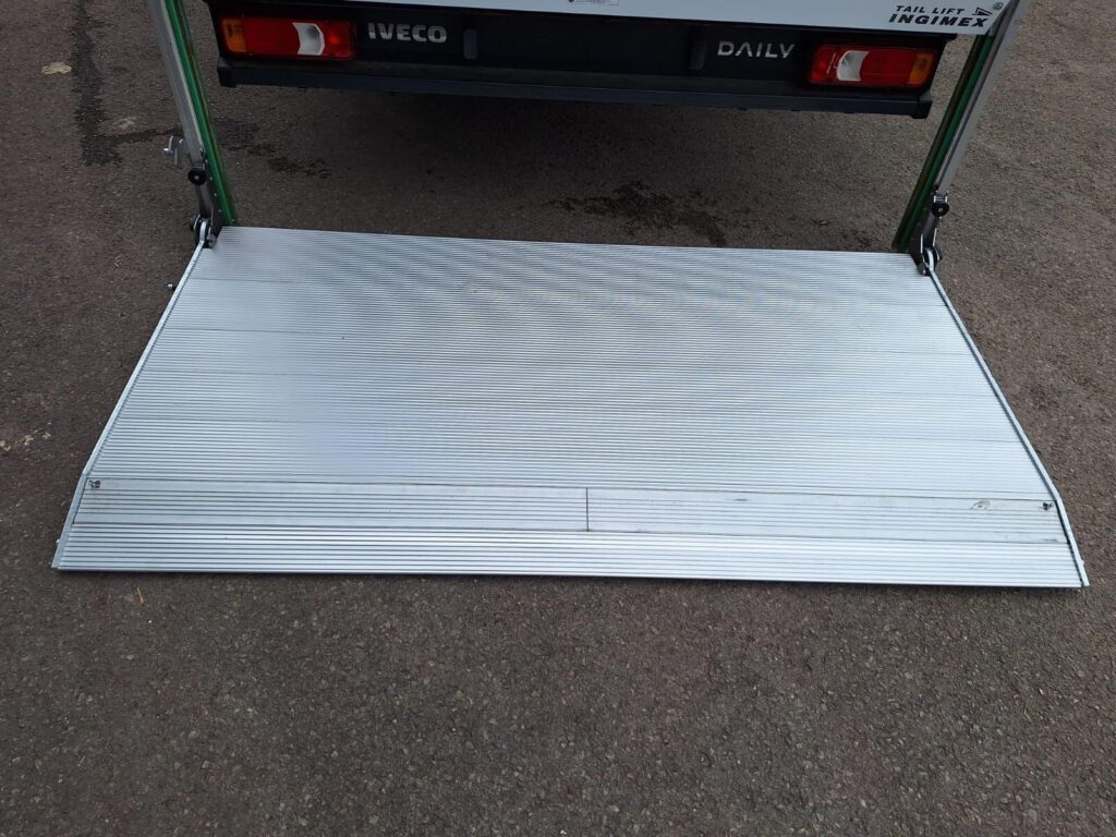 Iveco Daily 35S14H 3750 4.2m Ingimex Luton Tail Lift