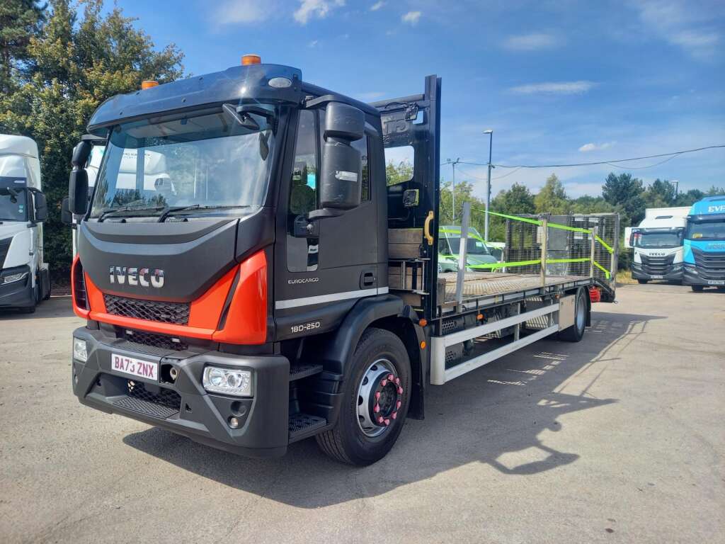 Iveco Eurocargo 180E25S S-A 29ft Beavertail