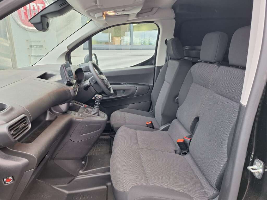 Fiat Doblo SWB 1.5 Diesel Multijet 100hp Crew Van Conversion