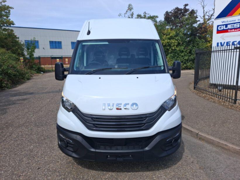 Iveco Daily 35S14 12Cu 3520L H2Van