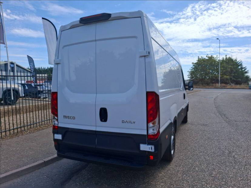 Iveco Daily 35S14 12Cu 3520L H2Van