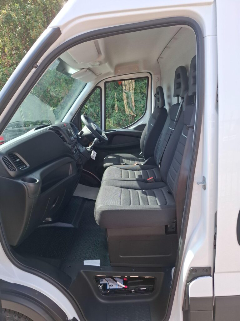 Iveco Daily 35S14 12Cu 3520L H2Van